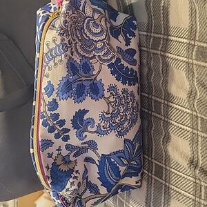 Estee Lauder Makeup Bag